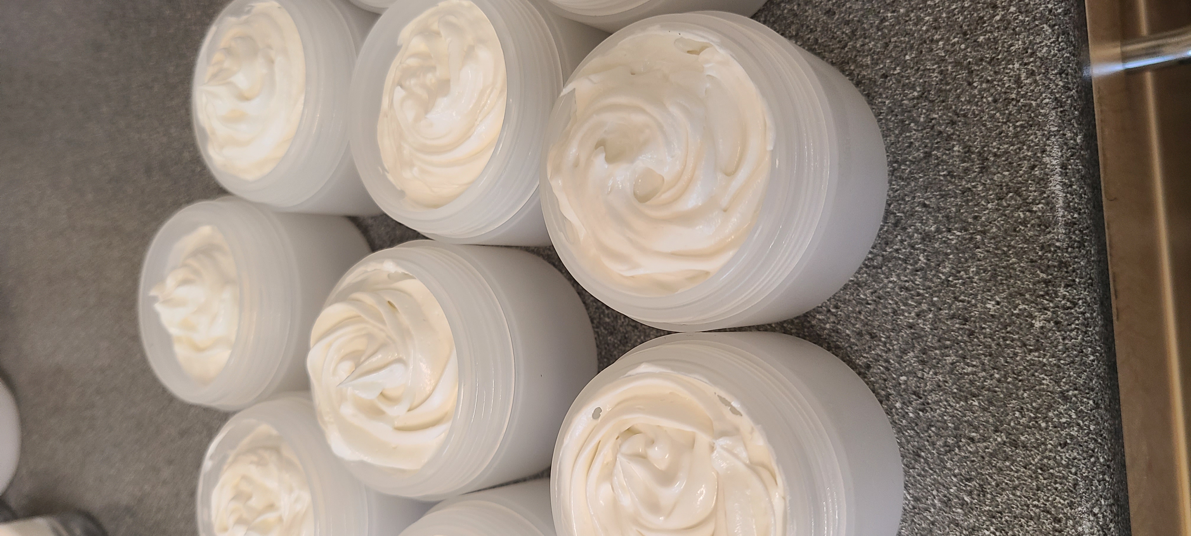 Whipped face cream 